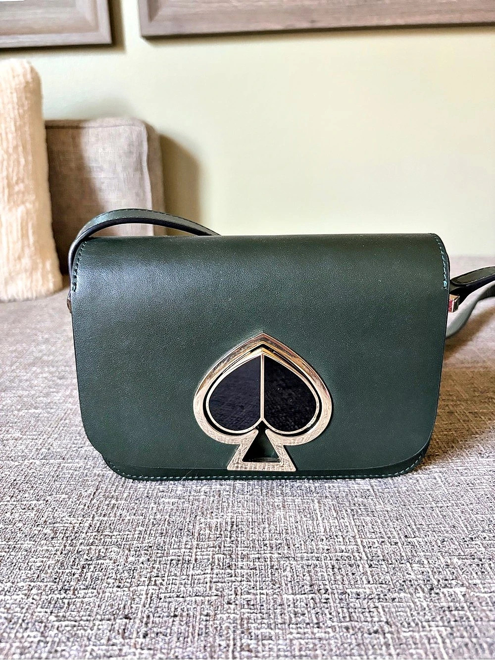 Kate Spade Green Spade Crossbody Bag Like New